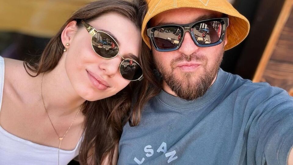 Танчинець у травні перестав приховувати роман зі своєю піарницею