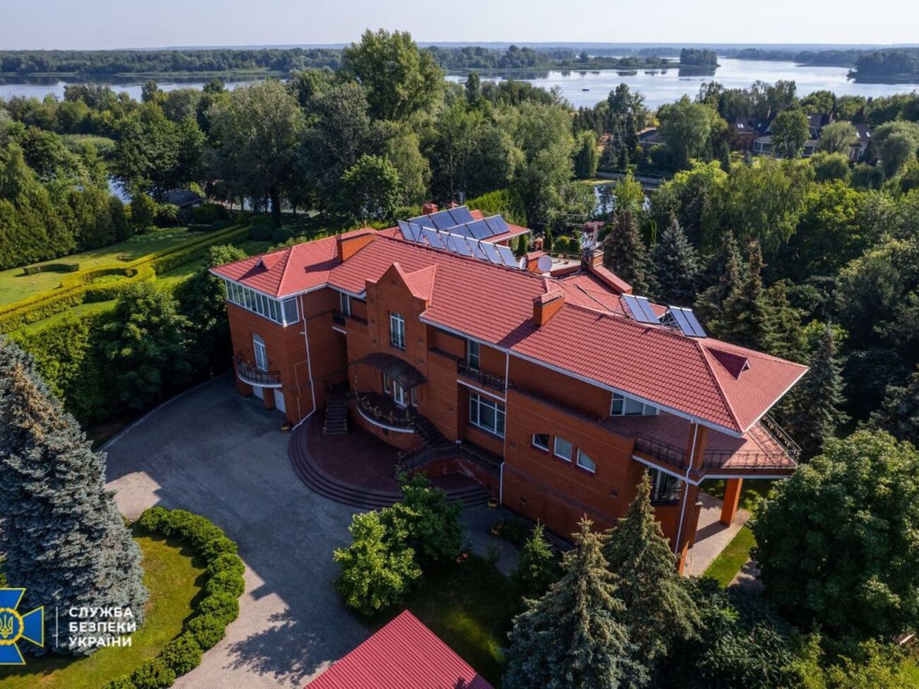 В Украине арестовали имущество на более чем 1 млрд грн доверенного лица Януковича