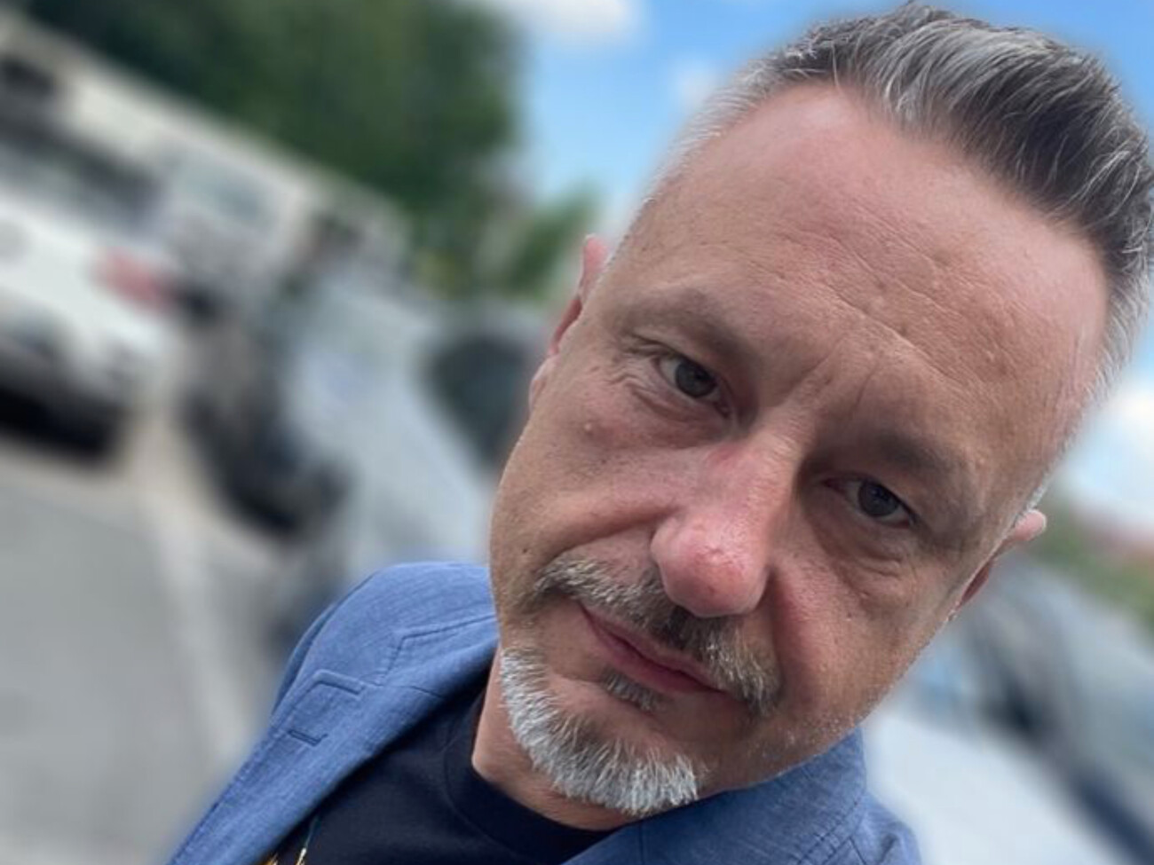 Украинец, получивший в Италии удостоверение с надписью "Mariupol – RUS", довел дело до парламента. Оно может стать поводом выбить из кресел остатки пропутинского правительства