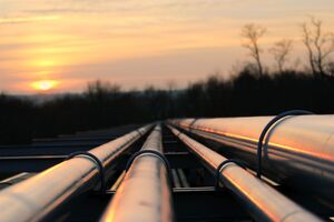 Постачання російської нафти до Словаччини не припиняли, обмеження стосуються лише постачань "Лукойлу", зазначили в мінекономіки Словаччини