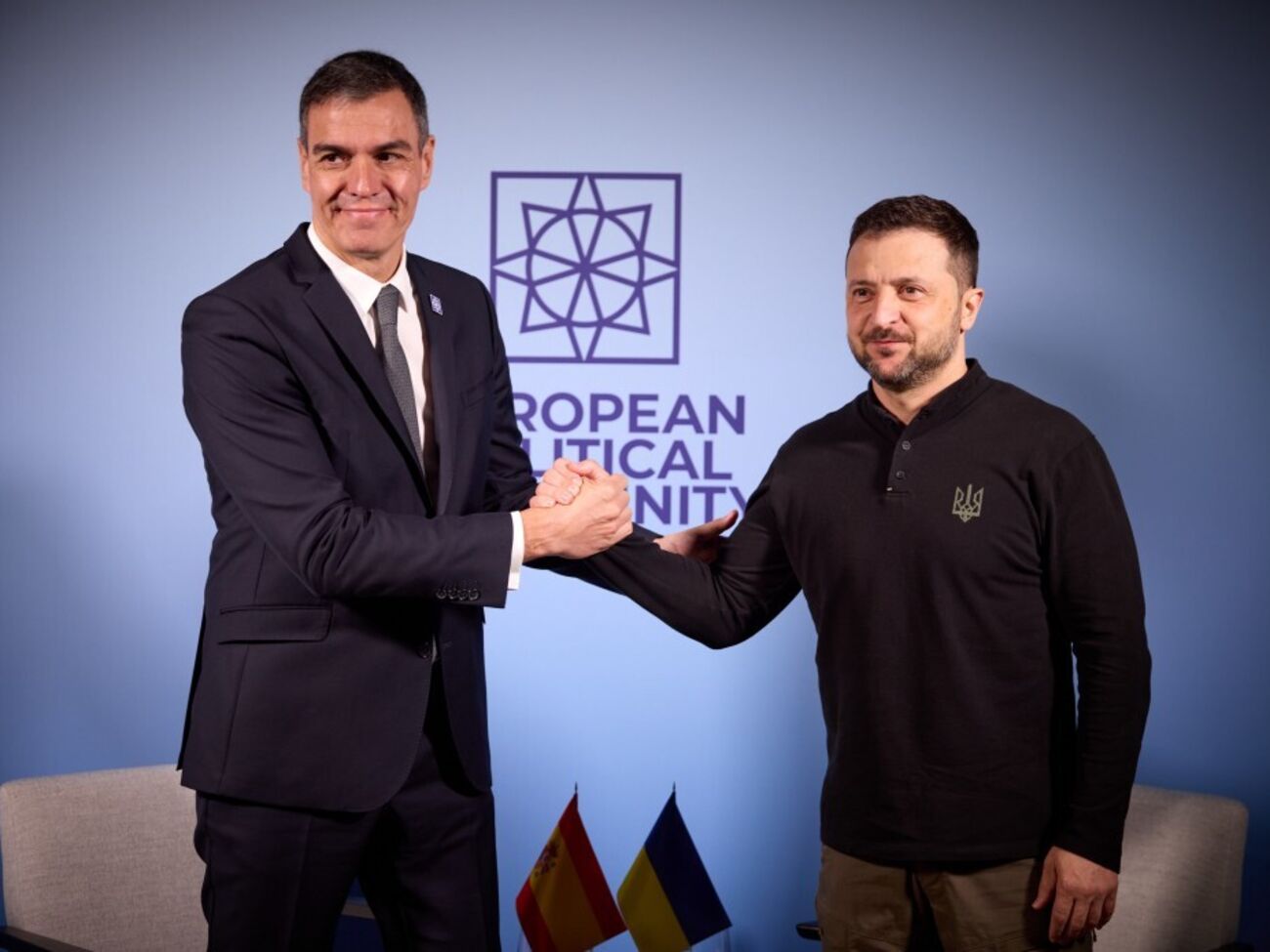 Зеленский и Санчес обсудили дальнейшую оборонную поддержку Украины