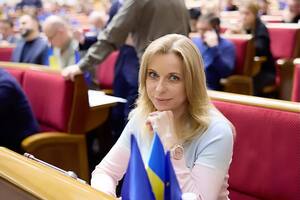 Яцик заявила, що намагалася вийти із фракції з 2022 року