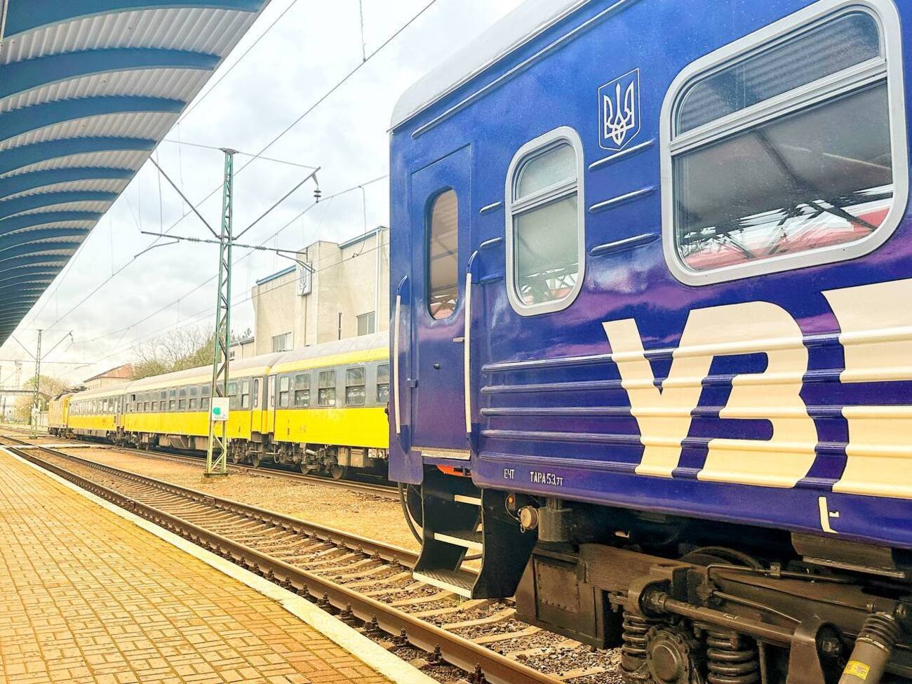 В "Укрзалізниці" підтвердили смерть жінки в поїзді через спеку