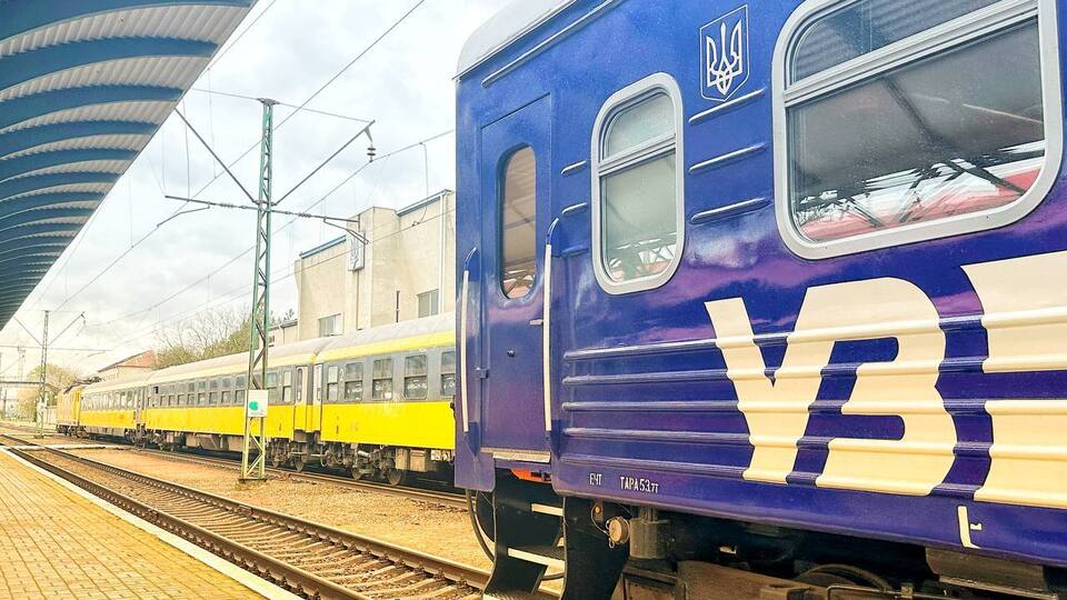 В "Укрзалізниці" підтвердили смерть жінки в поїзді через спеку