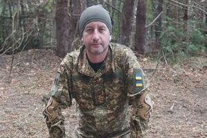 На початку червня Жадан повідомив, що проходить навчання у складі бригади "Хартія"