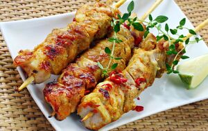 Шашлик потрібно готувати до золотистої скоринки