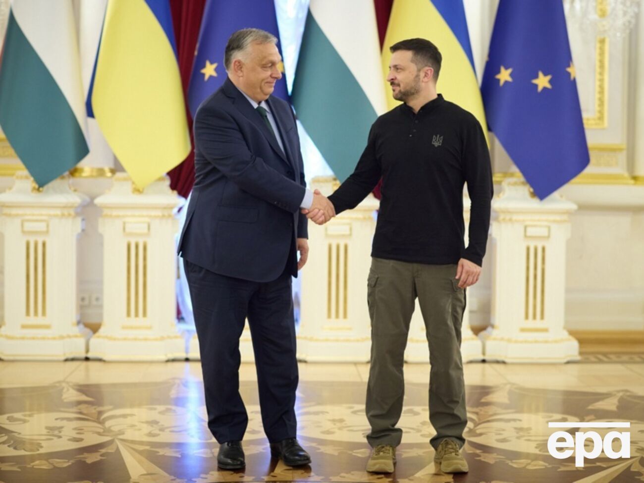 Зеленский договорился с Орбаном об открытии украинской школы в Венгрии