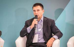 Важливо, щоб Україну не сприймали як "праву" країну. Бо тоді європейські партії бачитимуть у нас загрозу й гальмуватимуть процес вступу до ЄС