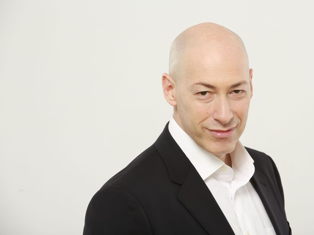 Публикую контакты судей, выносивших приговоры защитникам "Азовстали", Гончаренко, мне и другим патриотам Украины. Если у вас будет желание им позвонить – не стесняйтесь!