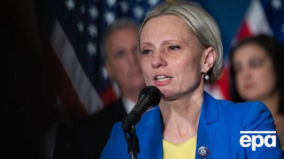 Представитель Спартц заявил, что она случайно привезла пистолет в аэропорт