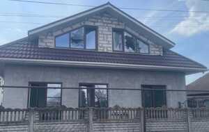 В Никопольском районе из-за обстрелов РФ повреждены жилые дома, отметили в ОВА