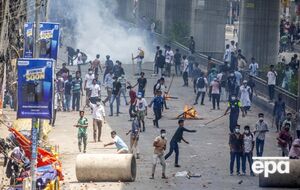 В Бангладеш из-за протестов установили комендантский час и отключили интернет