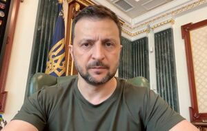 Зеленський розповів про зустріч із військовим керівництвом