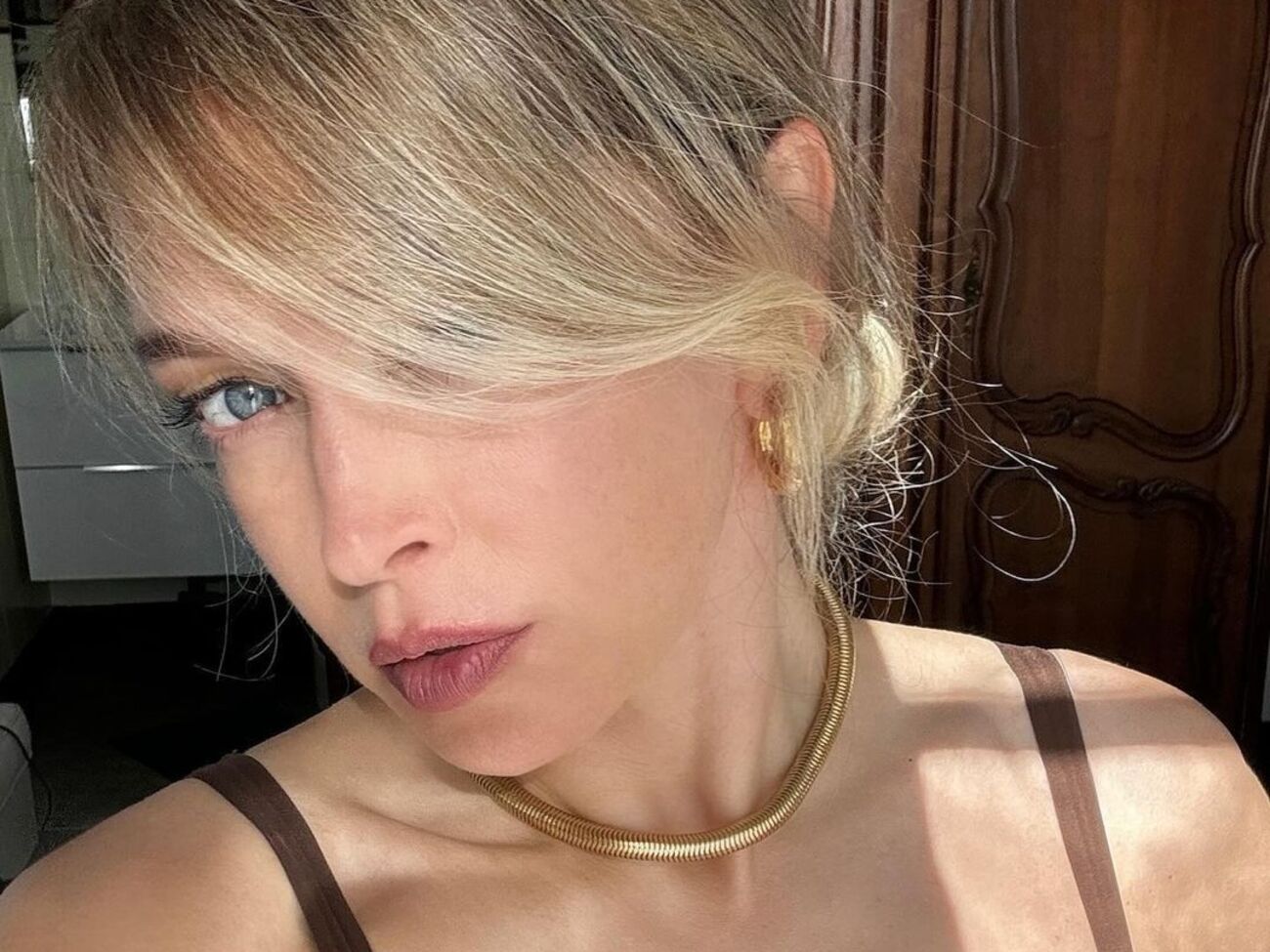 Брежнева: Июнь. Дом. Друзья. Музыка