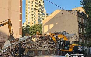 Вечером 19 июля полиция сообщила, что неизвестные снесли дом