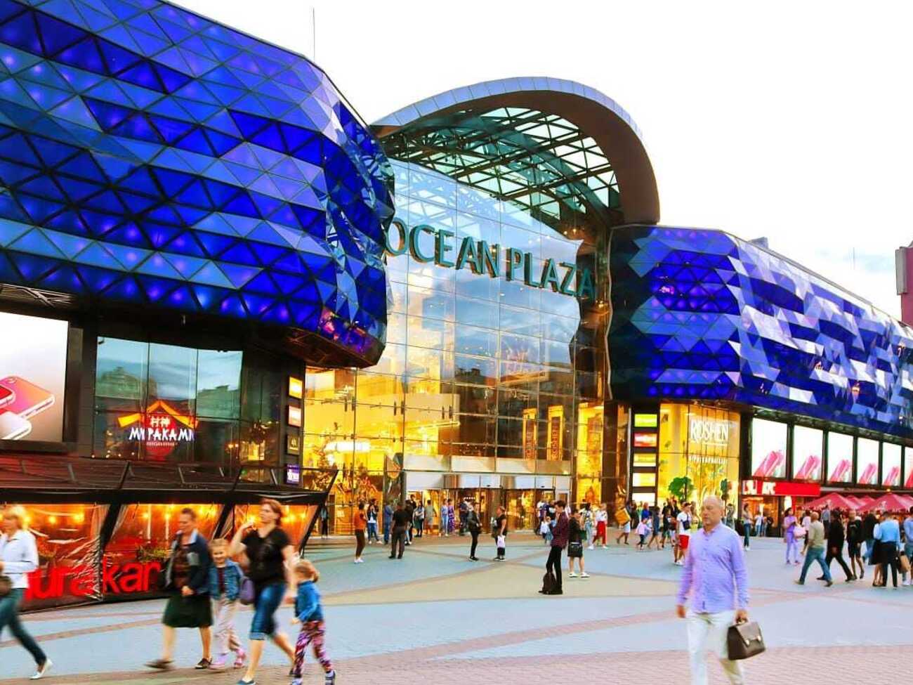 У серпні 2022 року ТРЦ Ocean Plaza передали в управління Агентства з розшуку та менеджменту активів