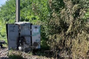 Фігурант, імовірно, спершу погоджував із куратором "ціль на підпал", після чого виконував "завдання" й фотографував результат для звіту