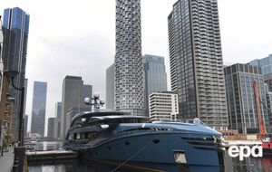 Арестованная яхта Phi, по словам капитана, подверглась нападению