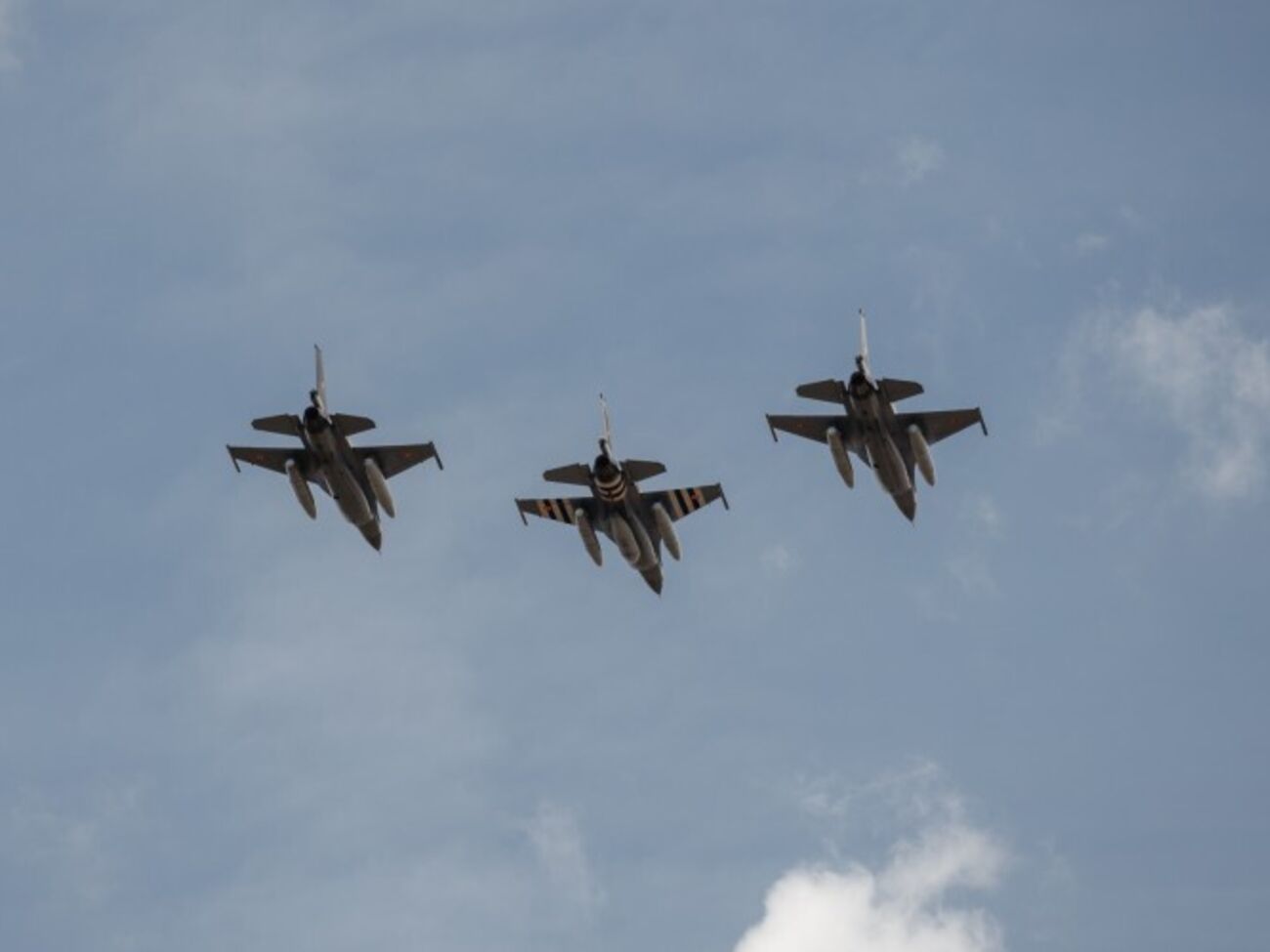 Два самолета F-16 ВВС Румынии вылетели с 86-й авиабазы Борча