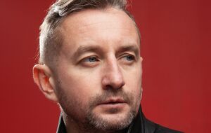 Жадан: Наша странствующая шхуна-студия заплыла в один из харьковских двориков