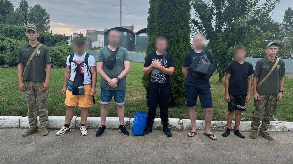 Несовершеннолетний должен был получить $1 тыс. за свои услуги проводника