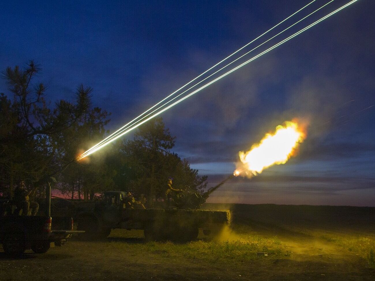 Воздушное нападение отражали зенитчики, подразделения РЭБ, мобильные огневые группы