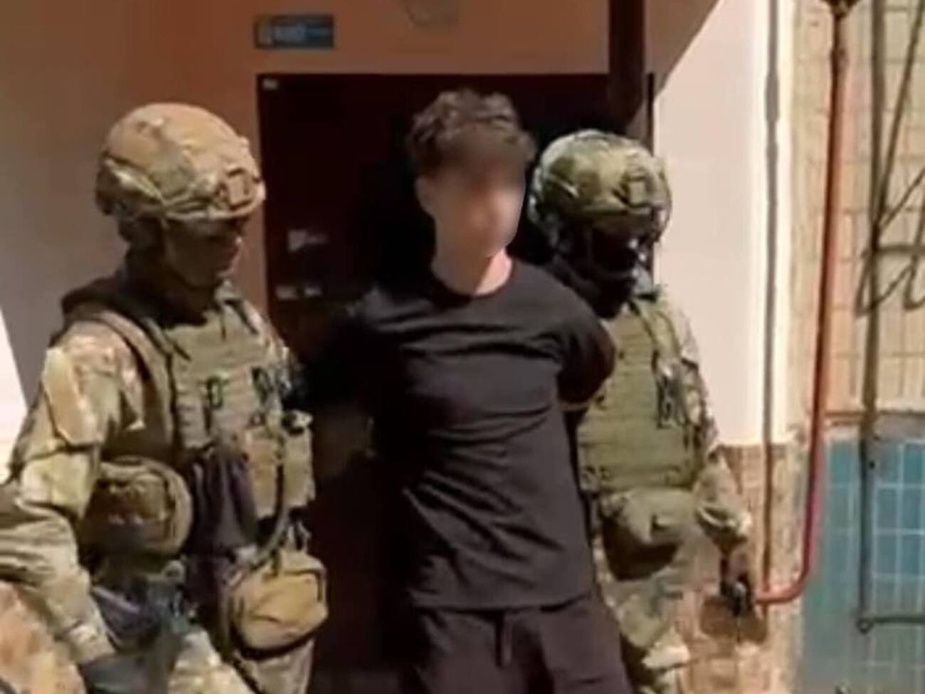 Подозреваемому 18 лет