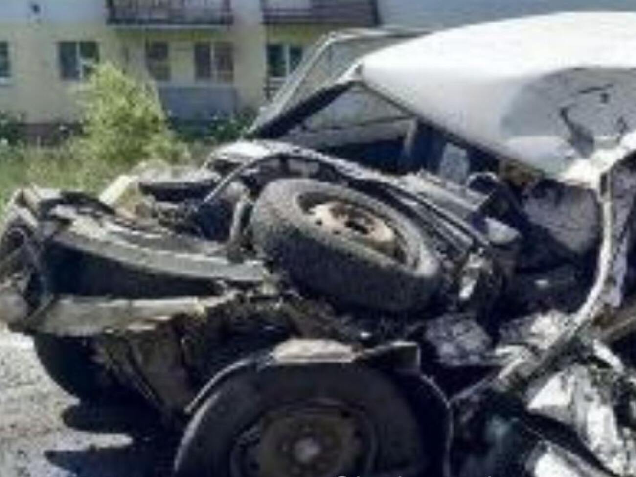 Оккупанты раздавили "Ниву" с водителем на перекрестке