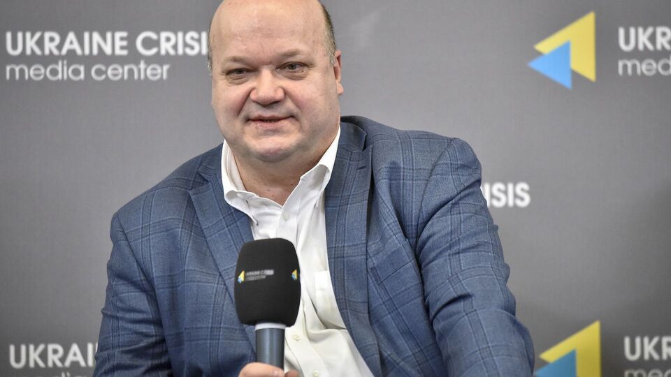Чалый: Война, к сожалению, будет идти, пока в России либо не придет новый режим, который захочет договориться с американцами, либо не произойдет дефрагментация РФ