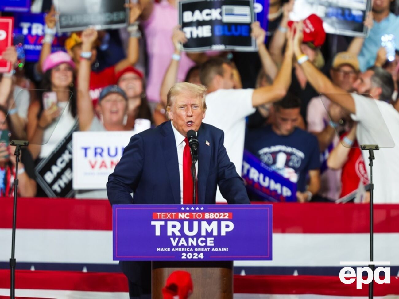 Харрис: Трамп пошел на попятную