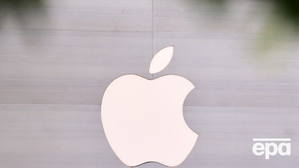 Apple до сих пор имеет большую общую долю рынка в Китае, чем в 2020 году, – 13,6% сегодня по сравнению с 8,3% в третьем квартале того же года, пишет Financial Times