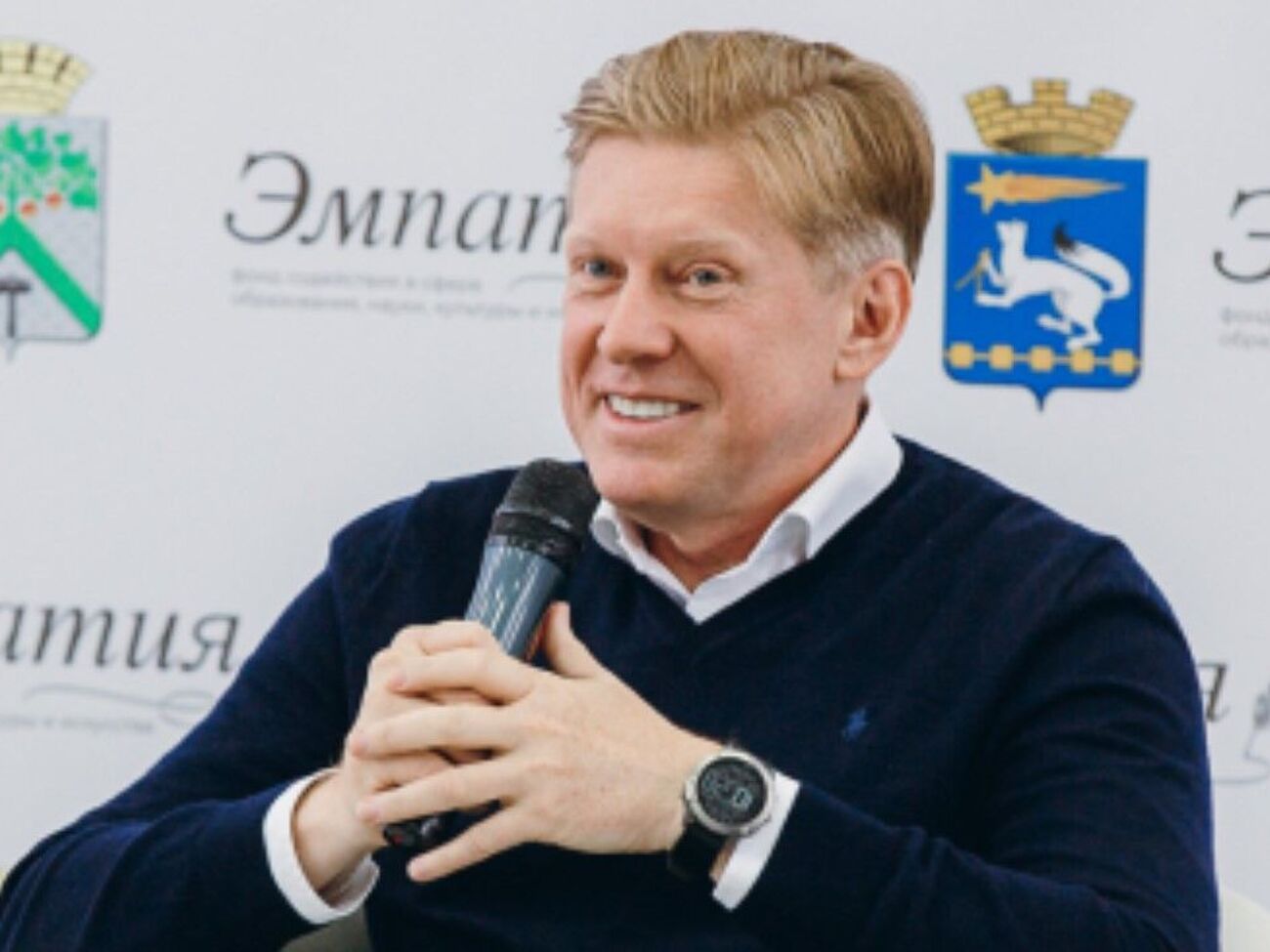 По данным следствия, в 2020–2021 годах Шелков организовал поступление различных титансодержащих концентратов почти на 90 млн грн в оборонные компании РФ