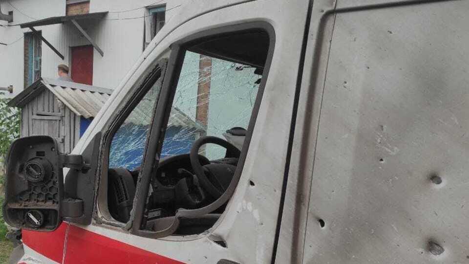 Окупанти вдарили по кареті "швидкої"