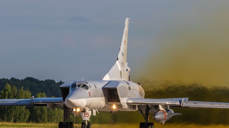 ТУ-22М3 уразили українськими дронами, пишуть ЗМІ