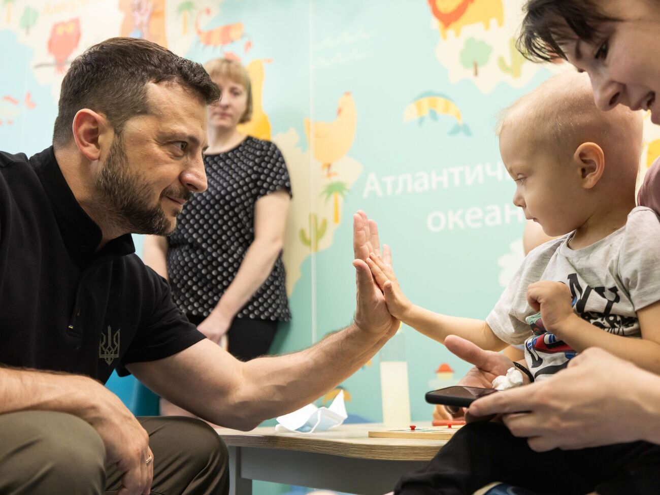 Зеленський у лікарні поспілкувався з дітьми