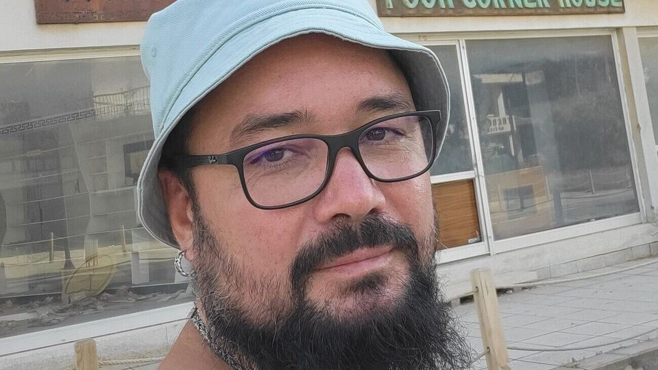 В 2021 году Мурзагулов уехал из России и осудил войну против Украины