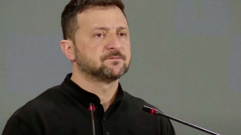 По словам президента, перед системой военной медицины стоит еще немало вызовов