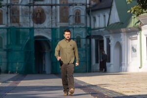 Зеленский призвал партнеров дать Украине возможность бить врага дальнобойным оружием