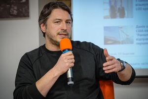 Мои дети обязательно посетят Марсово поле и мемориал под Киевом. Мне важно, чтобы они знали, благодаря кому живы