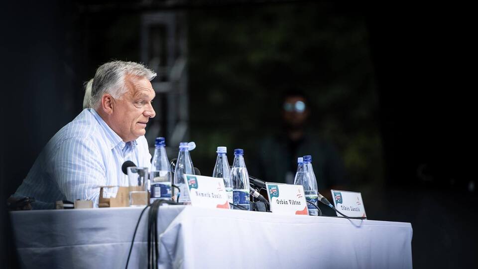 Орбан заявив, що Польща критикує Угорщину за відносини з Росією, а сама нібито веде з нею бізнес через посередників