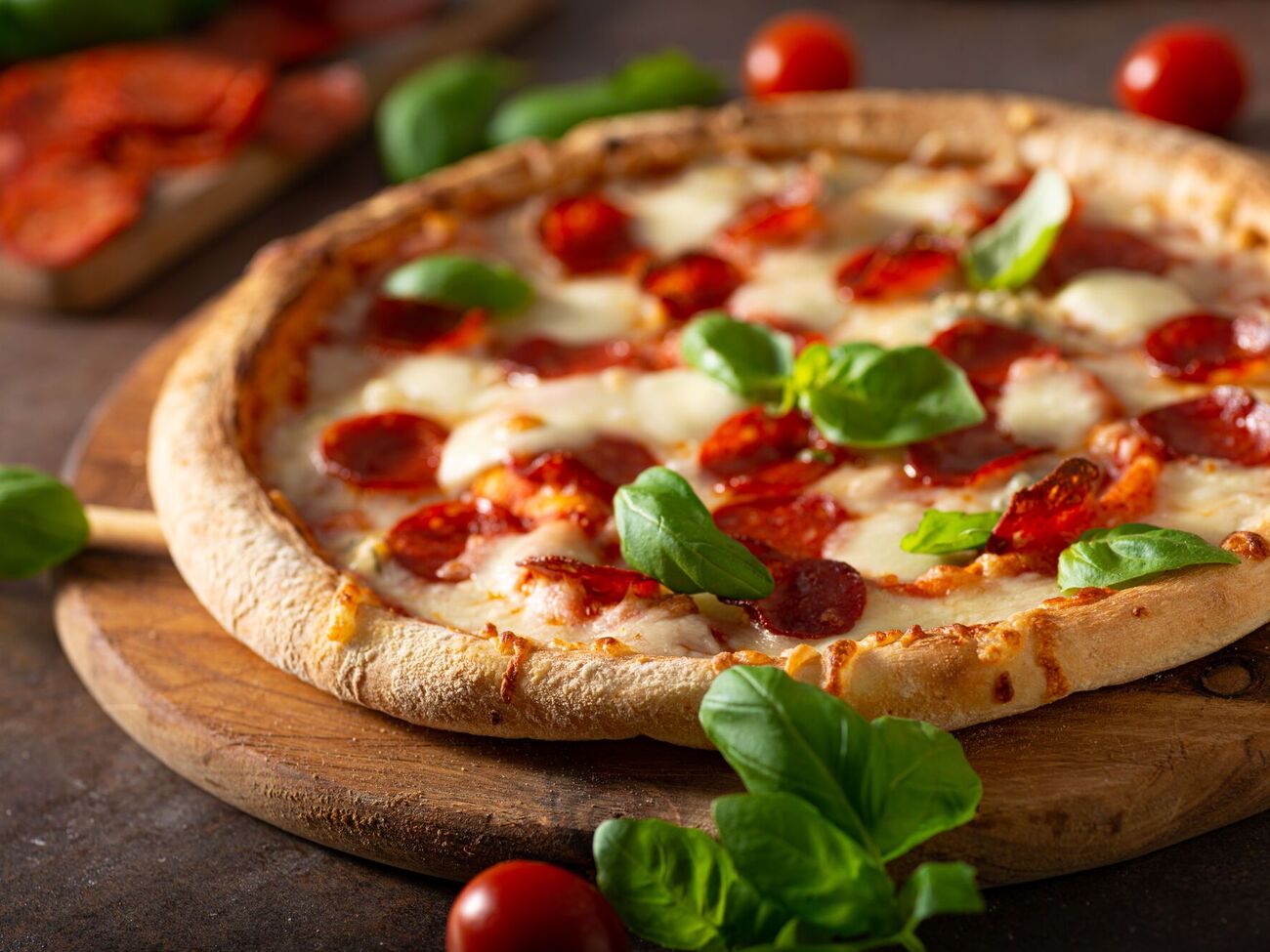 Ферментированное дрожжевое тесто придает пицце насыщенный вкус