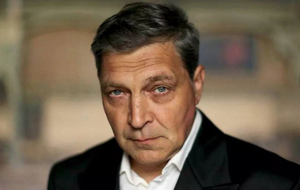 Підкаблучники-туареги, у спільноті яких панує матріархат, у блакитних халатах і капцях як мух перебили вагнерівців