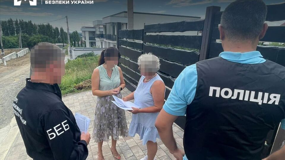 Фигурантка могла подделать документы и ввести в эксплуатацию два объекта законченного строительства без соответствующих оплат застройщиком