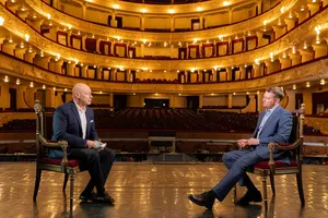 Соловʼяненко: Один високий керівник просив прилаштувати знайому співачку в оперу. Я кажу: “А я хочу в професійній футбольній команді вийти на поле“. Він насупився… – “Я її прилаштую в естраду”