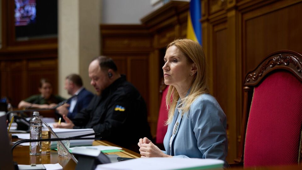 Кондратюк закликала до предметного обговорення ініціативи уряду