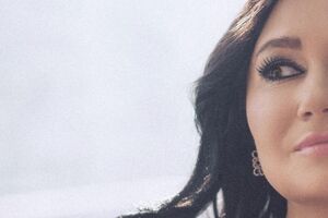 Мозговая показала фото из семейного альбома