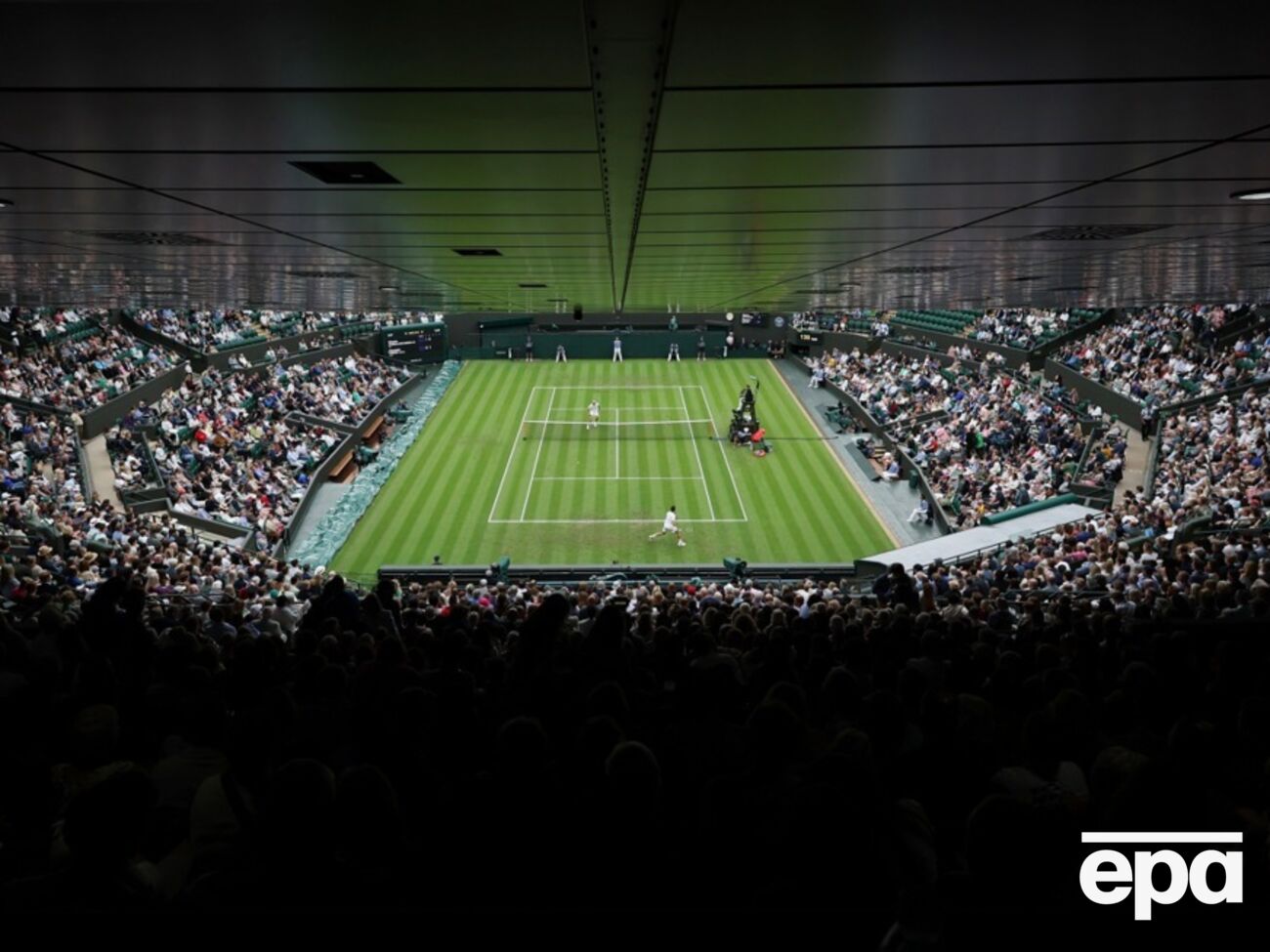 Ігри відбуваються на трав'яних кортах