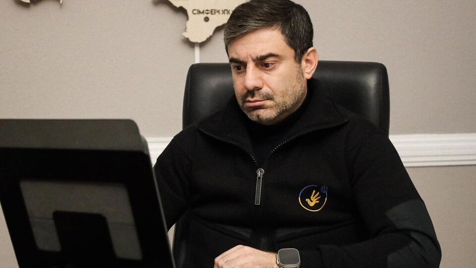 Лубинец: Будем более тщательно проверять документы, связанные с загранкомандировками