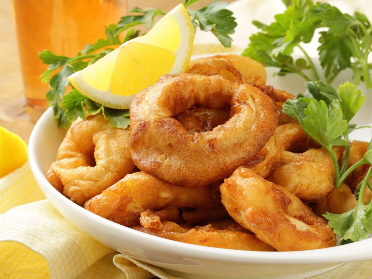 Нагетсы из кабачков жарят в большом количестве масла