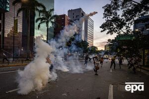 В Каракасе и других городах Венесуэлы протестуют против победы Мадуро на выборах президента